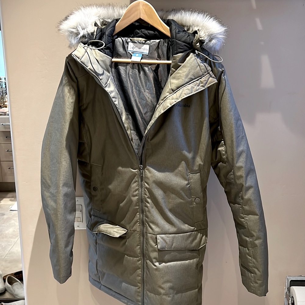 Columbia Women's Metallic Silver Ski Jacket